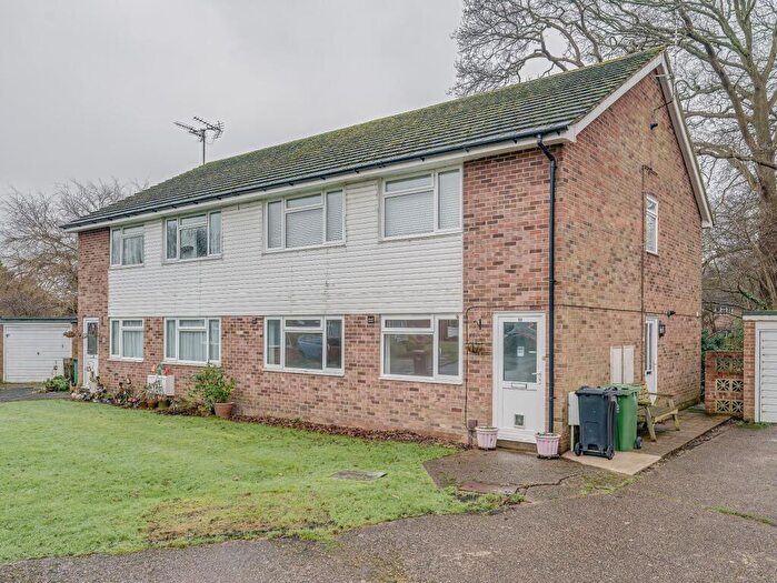 2 Bedroom Flat To Rent In Hilary Close, Polegate, BN26