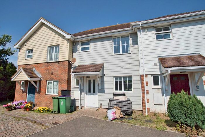 3 Bedroom Terraced House To Rent In Paddock Close, Folkestone, CT20