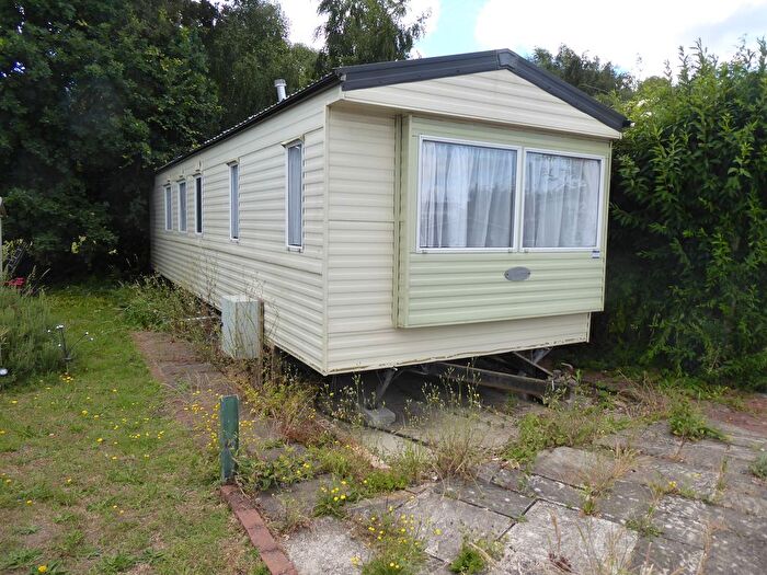 2 Bedroom Park Home For Sale In Grove Farm Park, Mytchett Road, Mytchett, Camberley, GU16
