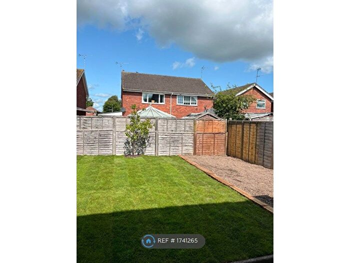 3 Bedroom Semi-Detached House To Rent In Stanley Crescent, Uttoxeter, ST14