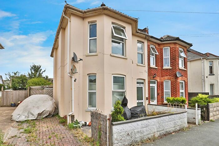 1 Bedroom Flat For Sale In Capstone Road, Bournemouth, BH8