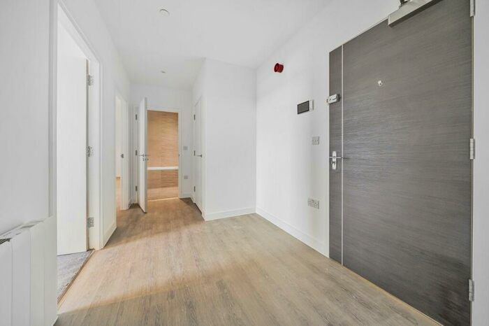 2 Bedroom Apartment To Rent In Beckenham Road, Beckenham, BR3