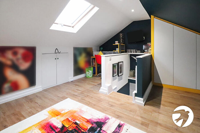 3 Bedroom Terraced House For Sale In Friday Road, Erith, DA8