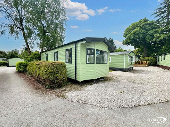 2 Bedroom Caravan For Sale In Willerby Brookwood Fell End Holiday Park, Milnthorpe, LA7
