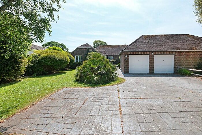 4 Bedroom Detached House For Sale In The Drive, Craigweil-on-Sea, Bognor Regis, West Sussex, PO21