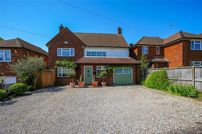 5 Bedroom Detached House For Sale In Cedar Drive, Barming, Maidstone, ME16