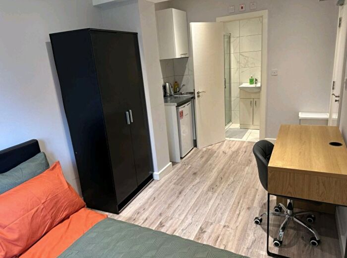 Studio To Rent In Star Lane, Orpington, Kent, BR5