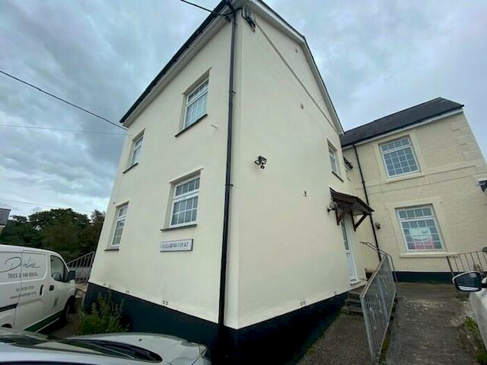 1 Bedroom Flat To Rent In Bugle, PL26