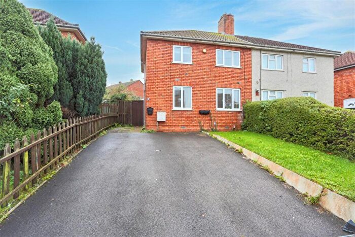 3 Bedroom Semi Detached House For Sale In Corston Walk, Shirehampton, BS11