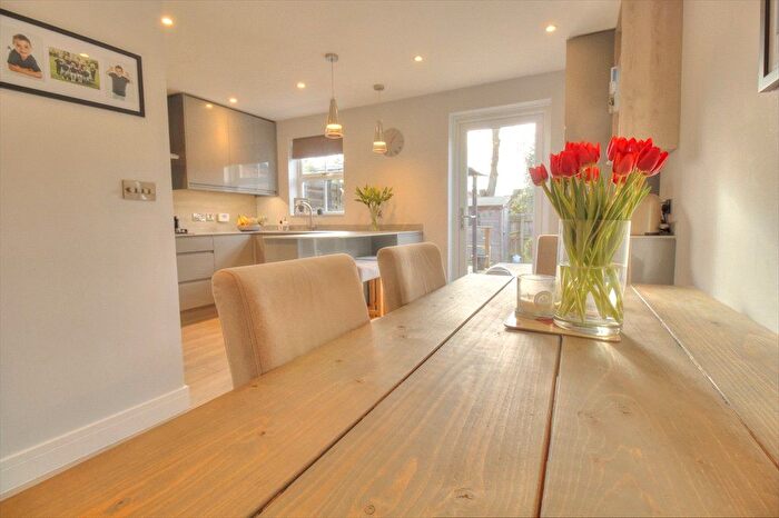 3 Bedroom Terraced House For Sale In Sycamore Rise, Bracknell, Berkshire, RG12