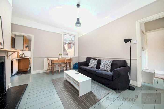 2 Bedroom Apartment To Rent In Spencer Street, Heaton, Newcastle Upon Tyne, NE6