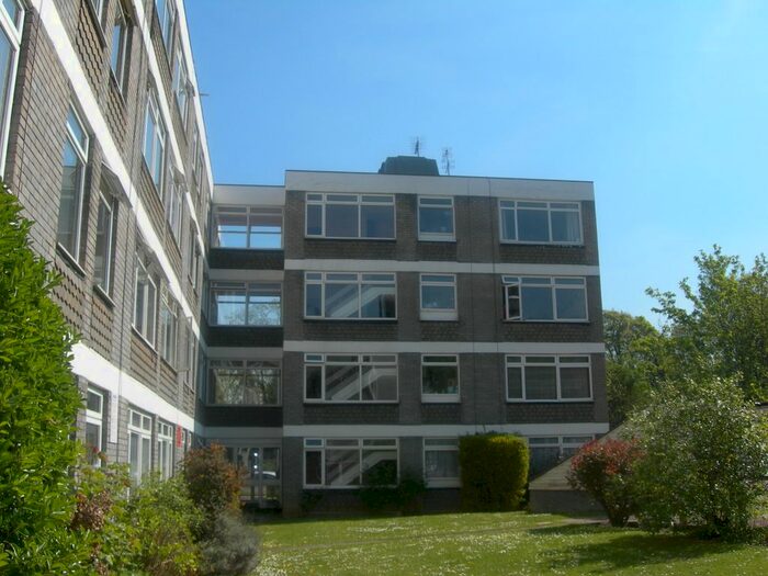 1 Bedroom Flat To Rent In St Marks Hill, Surbiton, KT6