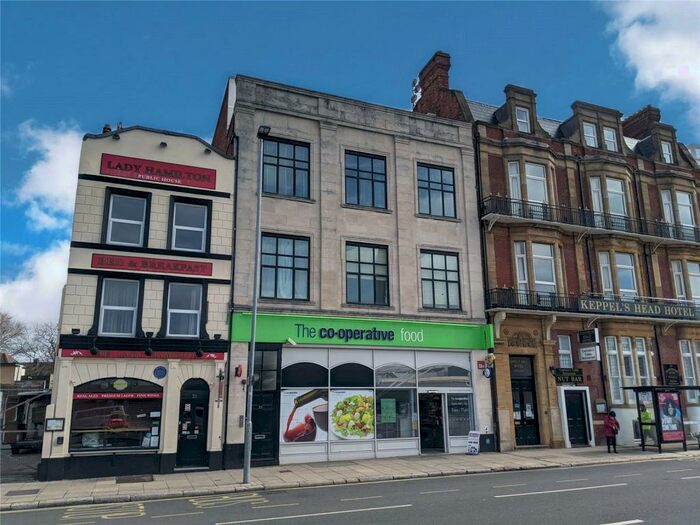 2 Bedroom Apartment To Rent In The Hard, Portsmouth, Hampshire, PO1