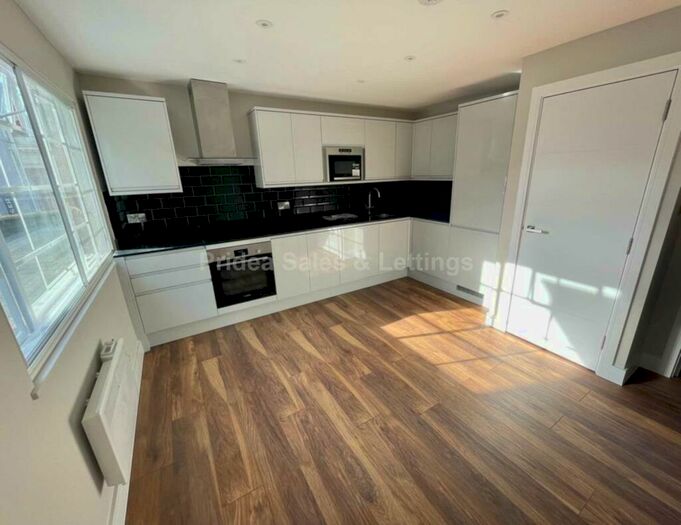 2 Bedroom Apartment To Rent In High Street, Lincoln, LN2