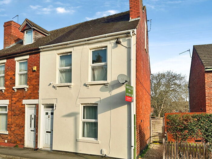 3 Bedroom End Of Terrace House For Sale In Farm Street, Gloucester, GL1