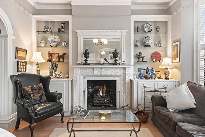 4 Bedroom Terraced House For Sale In Sugden Road, SW11