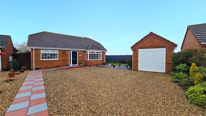 2 Bedroom Detached Bungalow For Sale In Midsummer Gardens, Long Sutton, PE12