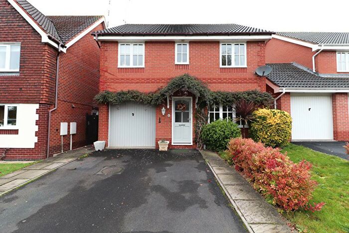 4 Bedroom Detached House For Sale In Alderminster Grove, Hatton Park, Warwick, CV35