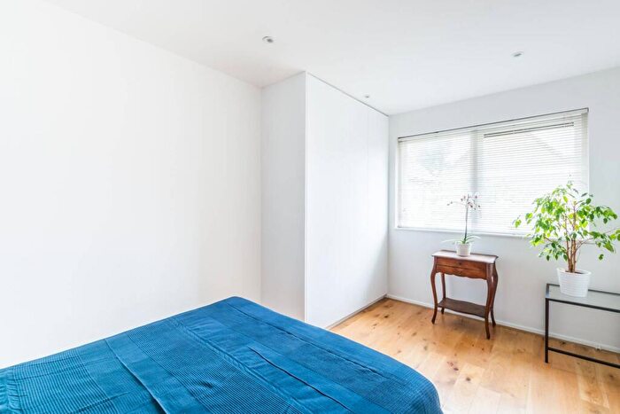 1 Bedroom House To Rent In Abbey Gardens, Bermondsey, London, SE16