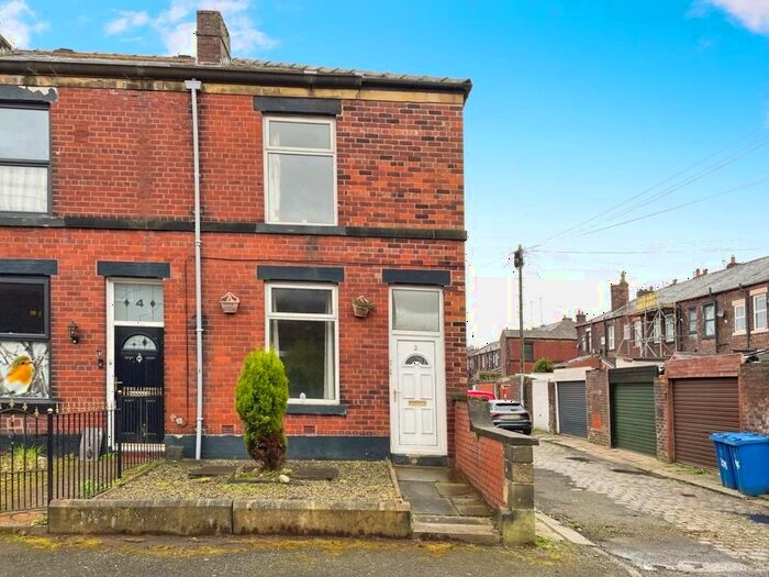 3 Bedroom Terraced House For Sale In Stephen Street South, Bury, BL8