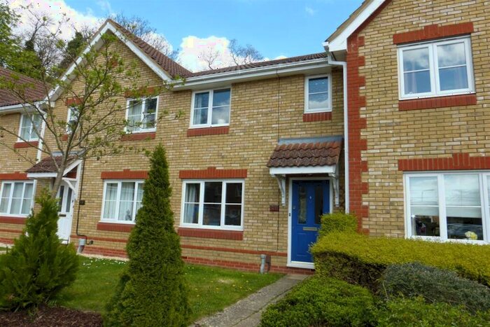 2 Bedroom Terraced House To Rent In Gadd Close, Wokingham, RG40