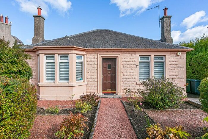 3 Bedroom Detached Bungalow For Sale In Coillesdene Crescent, Edinburgh, EH15