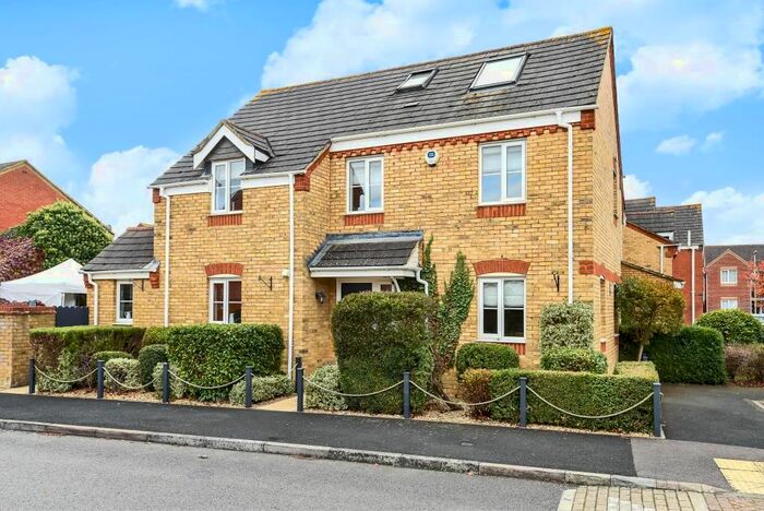 5 Bedroom Detached House To Rent In Bicester, Oxfordshire, OX26