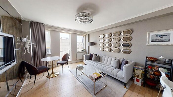 1 Bedroom Flat To Rent In New Cavendish Street, Fitzrovia, London, W1W