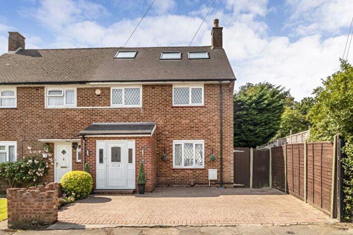 4 Bedroom Semi-Detached House To Rent In Binyon Crescent Stanmore, HA7