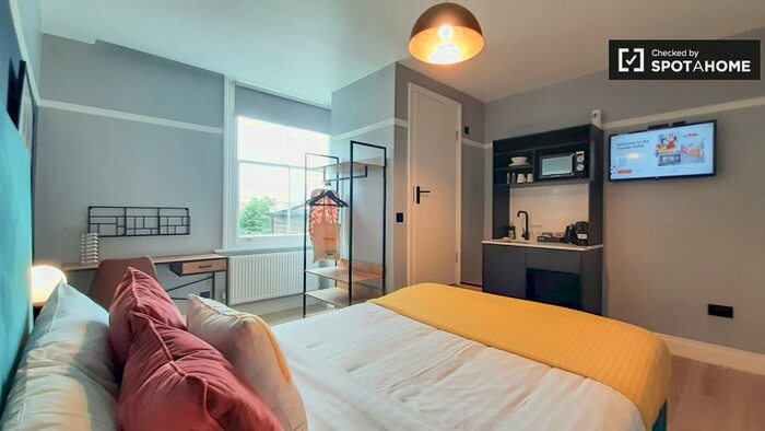 Studio To Rent In Philbeach Gardens, SW5