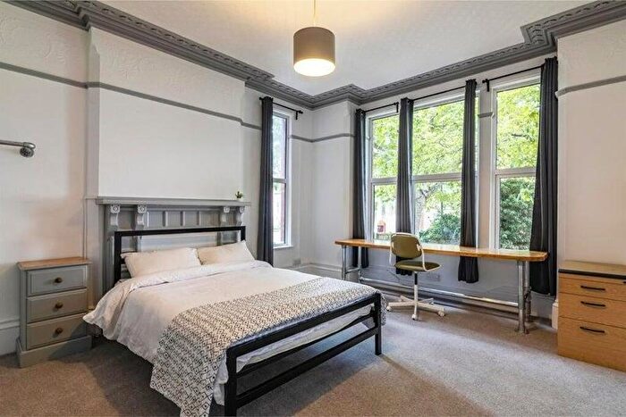 9 Bedroom Terraced House To Rent In Burns Street, Nottingham, NG7