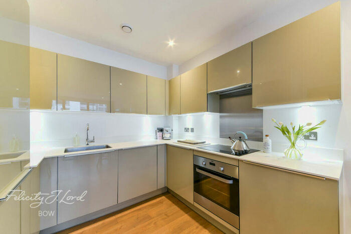 1 Bedroom Apartment For Sale In Pilch House, Violet Road, London, E3
