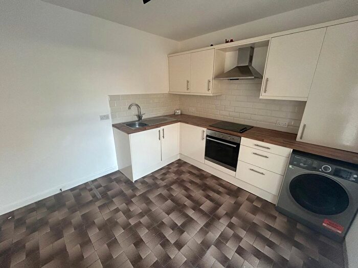 2 Bedroom End Of Terrace House To Rent In Earl Street, Swansea, SA1