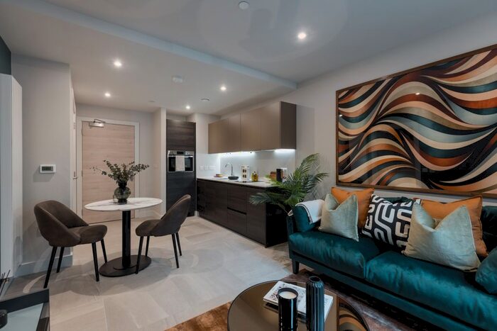 3 Bedroom Flat To Rent In New York Square, Quarry Hill Leeds, LS2