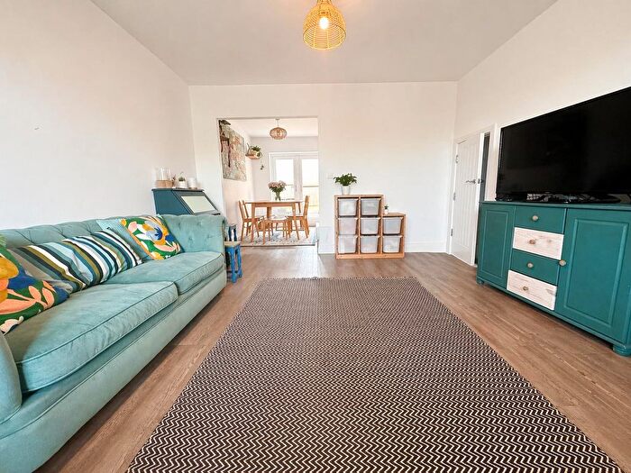 4 Bedroom Semi-detached House For Sale In Faraday Road, Weston-Super-Mare, BS24