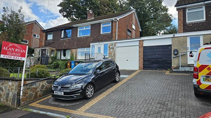 3 Bedroom Semi-Detached House For Sale In Torwood Road, Chadderton, OL9
