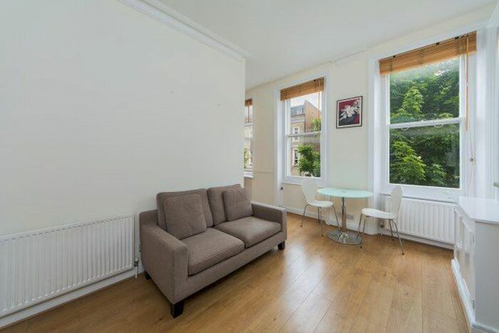 2 Bedroom Flat To Rent In Eardley Crescent, London, SW5