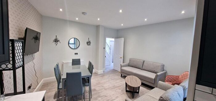 Property To Rent In Gloucester Avenue, Nottingham, Nottinghamshire, NG7