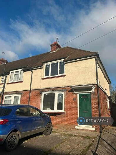 3 Bedroom Semi-Detached House To Rent In South Park Road, Maidstone, ME15