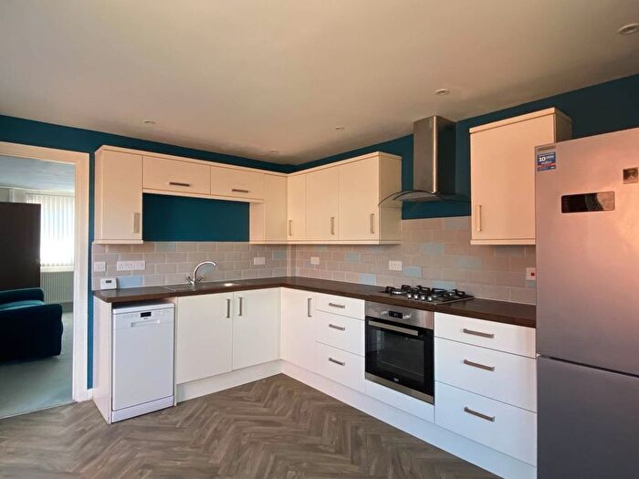 3 Bedroom Property To Rent In Laxton Avenue, Exeter, EX1