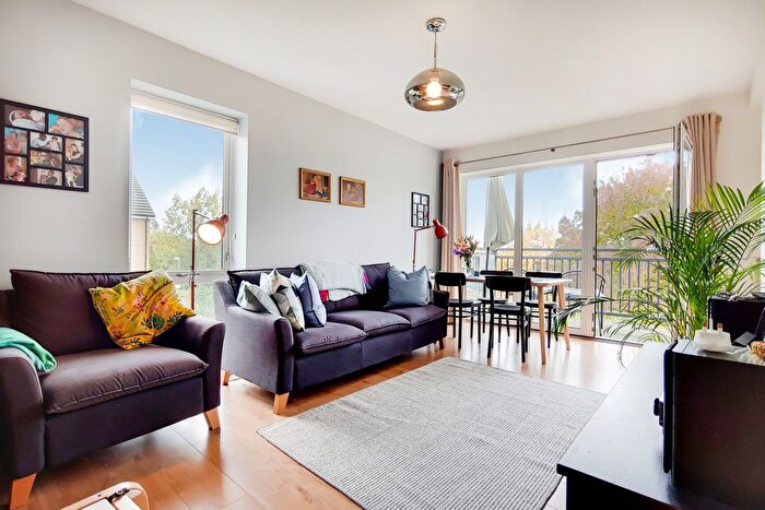 3 Bedroom Property To Rent In Watson Place, London, SE25