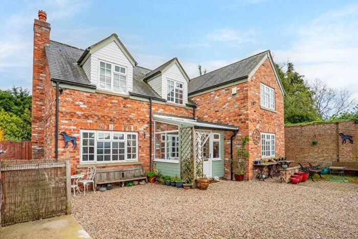 4 Bedroom Detached House For Sale In Wetherby Road, Rufforth, York, YO23