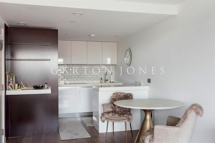 1 Bedroom Flat To Rent In Bramah House, Grosvenor Waterside, Gatliff Road, London, SW1W