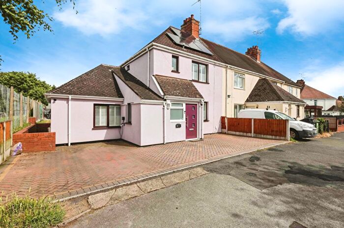 4 Bedroom End Of Terrace House For Sale In Rynal Street, Evesham, WR11