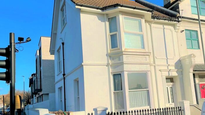 1 Bedroom Apartment To Rent In Eastern Road, Brighton, BN2