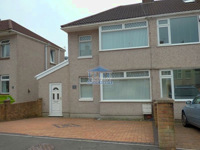 3 Bedroom Semi-Detached House To Rent In Garfield Avenue, Litchard, Bridgend., CF31