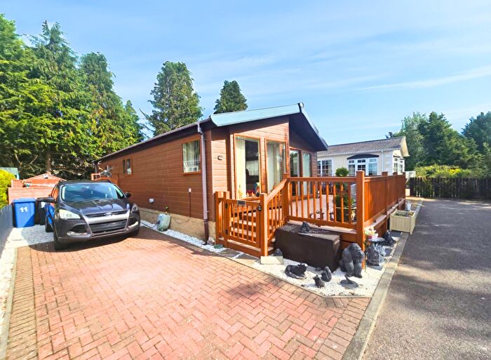 2 Bedroom Park Home For Sale In Cawdor Road, Little Kildrummie Cawdor Road, IV12