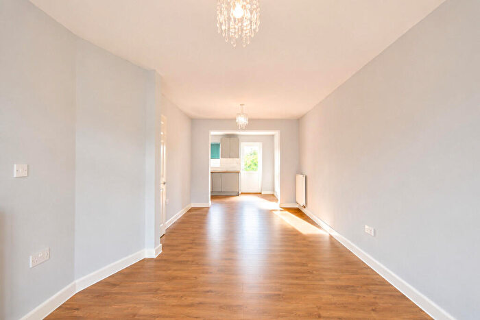 3 Bedroom Terraced House To Rent In Catesby Road, Coventry, CV6