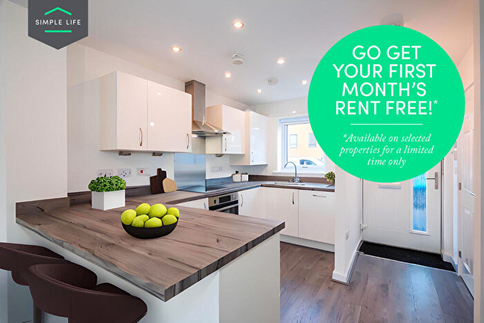 3 Bedroom House To Rent In Sampson Close, Salford, M6