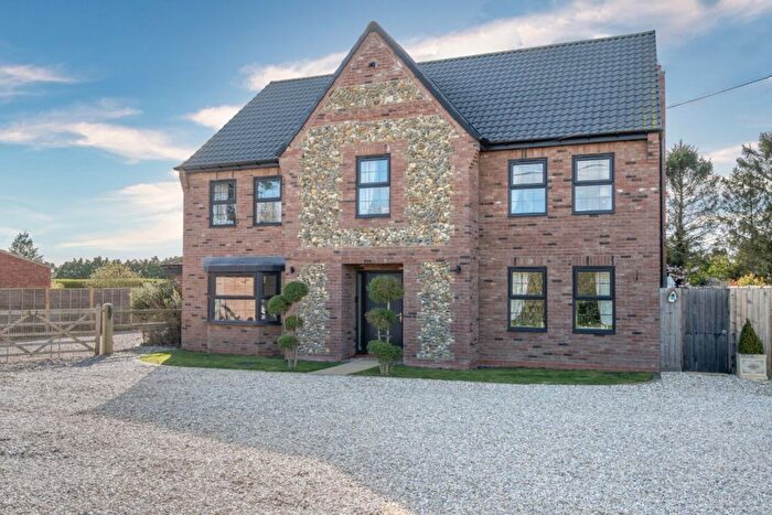 5 Bedroom Detached House For Sale In Hale Road, Thetford, IP25